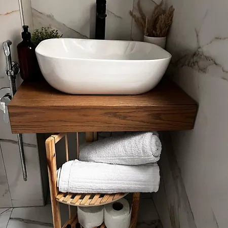 Bllok Scandi 2 Self -check-in *