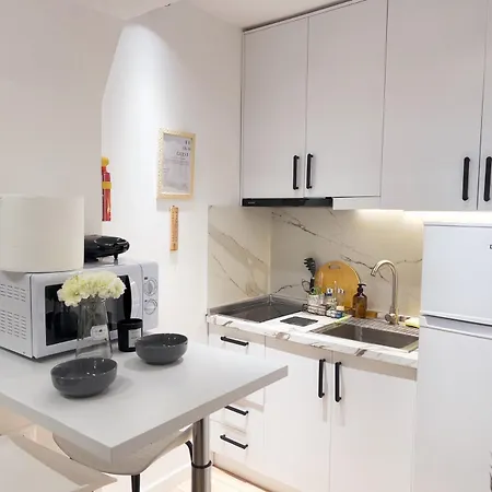 Bllok Zone -Scandi Apt Nr -2 Tirana -Self Check-In