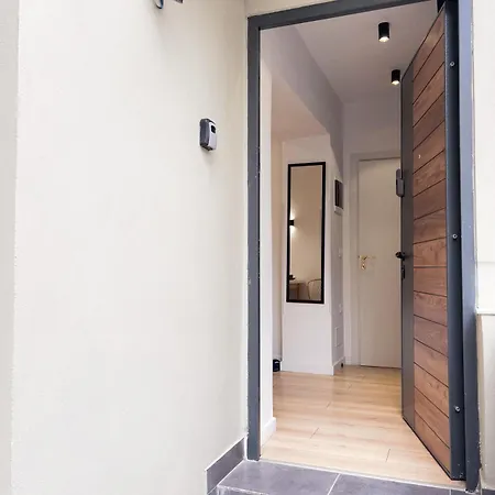 Bllok Scandi 2 Self -check-in Apartman Tirana