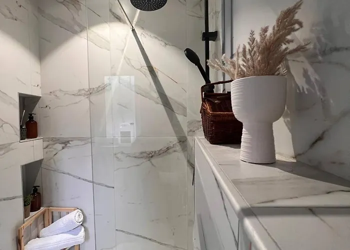 Bllok Scandi 2 Self -check-in Apartman Tirana