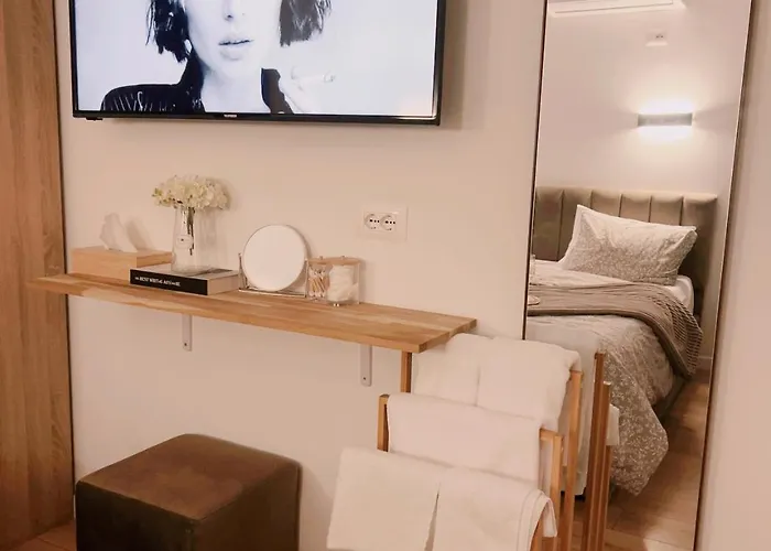 Apartament Bllok Scandi 2 Self -check-in