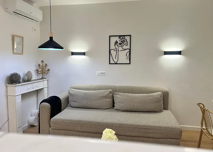 Apartament Bllok Scandi 2 Self -check-in Tirana